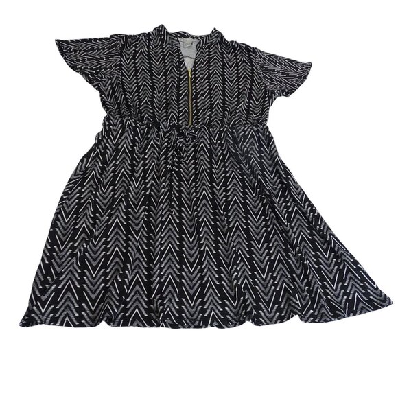 Sabrina Lauren Black White Chevron V-neck Dress Women Size L Cinched Waist NEW - Picture 1 of 13